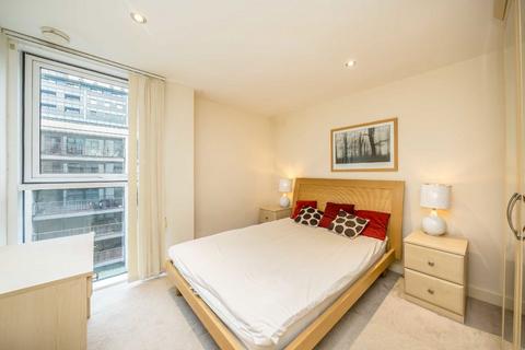 1 bedroom flat for sale, Western Gateway, London E16