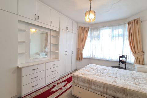 undefined, Heston Road, Hounslow