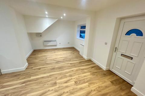 1 bedroom flat to rent, Edward St , Burton upon Trent DE14