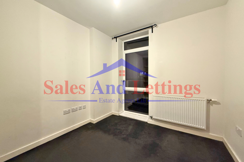 2 bedroom flat to rent, Park Royal, London NW10