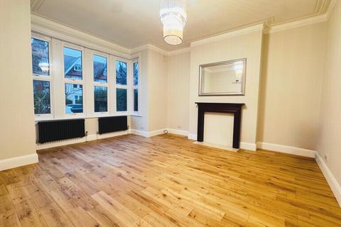 2 bedroom flat to rent, Blenheim Gardens, Willesden, NW2