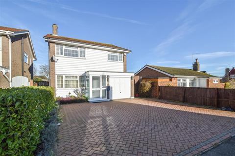 3 bedroom detached house for sale, Shortcroft, Kelvedon Hatch, Brentwood