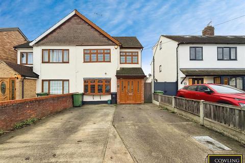 3 bedroom semi-detached house for sale, Grange Avenue, Wickford