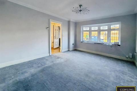 3 bedroom semi-detached house for sale, Grange Avenue, Wickford