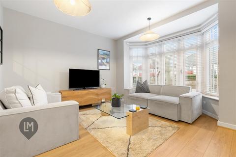 1 bedroom flat for sale, Sutherland Grove, London