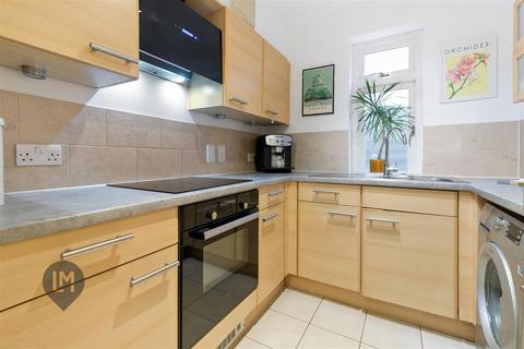 1 bedroom flat for sale, Sutherland Grove, London