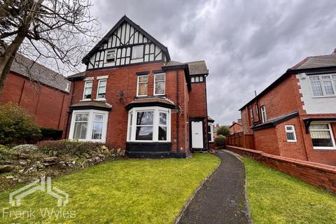 2 bedroom flat for sale, Flat 2, 27 Blackpool Road, Lytham St. Annes, Lancashire