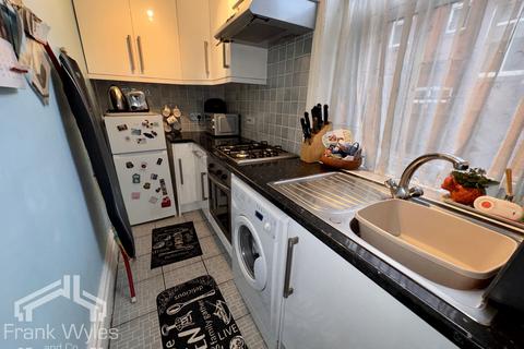 2 bedroom flat for sale, Flat 2, 27 Blackpool Road, Lytham St. Annes, Lancashire
