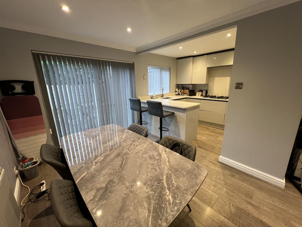 Bb.jpg
