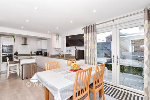 4 bedroom end of terrace house for sale, Apple Close, Snodland, Kent
