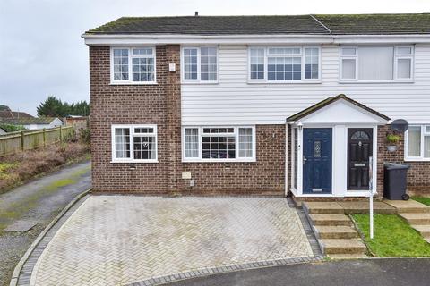 4 bedroom end of terrace house for sale, Apple Close, Snodland ME6