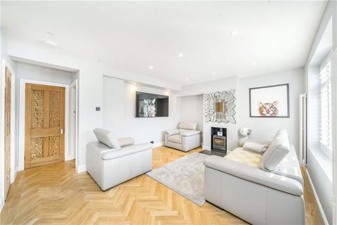 3 bedroom terraced house for sale, Barnes Avenue, London SW13