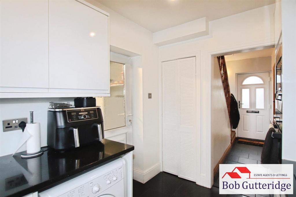 Fitted kitchen