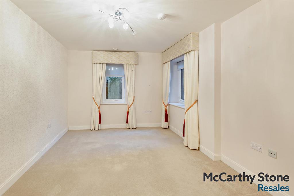 8676281-interior02-800.jpg