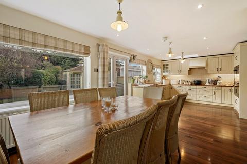 5 bedroom detached house for sale, Smiths Field, Rayne, Braintree, CM77