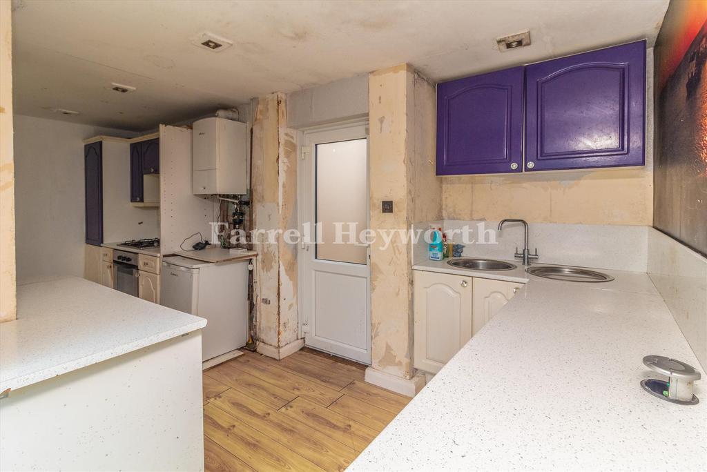 Kitchen image 2
