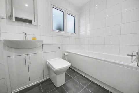 3 bedroom terraced house for sale, Canterbury Avenue, Southampton SO19