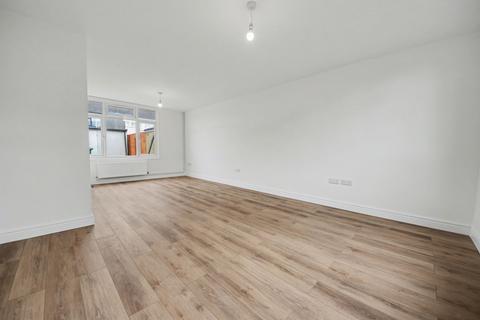 3 bedroom terraced house for sale, Canterbury Avenue, Southampton SO19