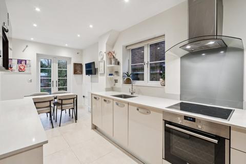 undefined, Elms Road, Chalfont St. Peter, Gerrards Cross, Buckinghamshire, SL9