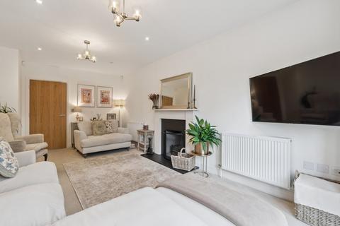 4 bedroom detached house for sale, Elms Road, Chalfont St. Peter, Gerrards Cross, Buckinghamshire, SL9