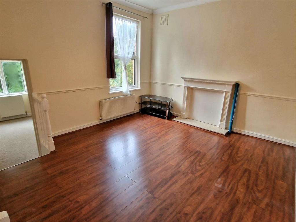 Lounge/Second Bedroom