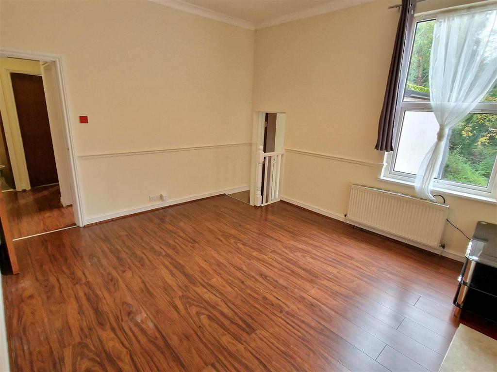 Lounge/Hallway