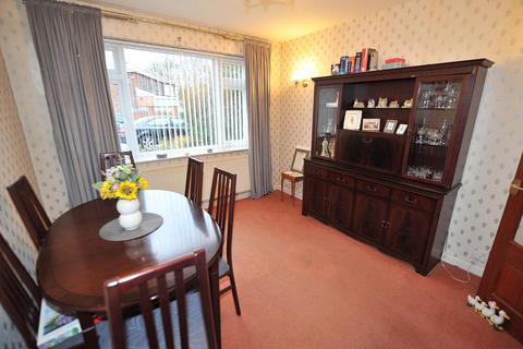 3 bedroom semi-detached house for sale, Broadway, Irlam, M44
