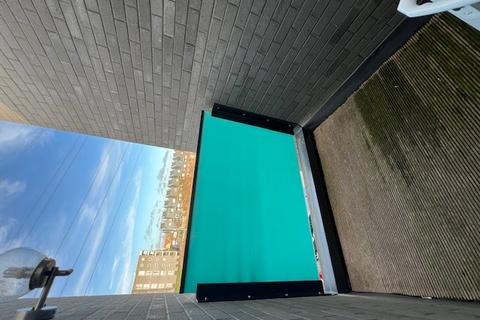 undefined, , Barking, Essex, IG11
