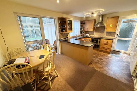 3 bedroom detached house for sale, Hall Dale Close, Hall Green