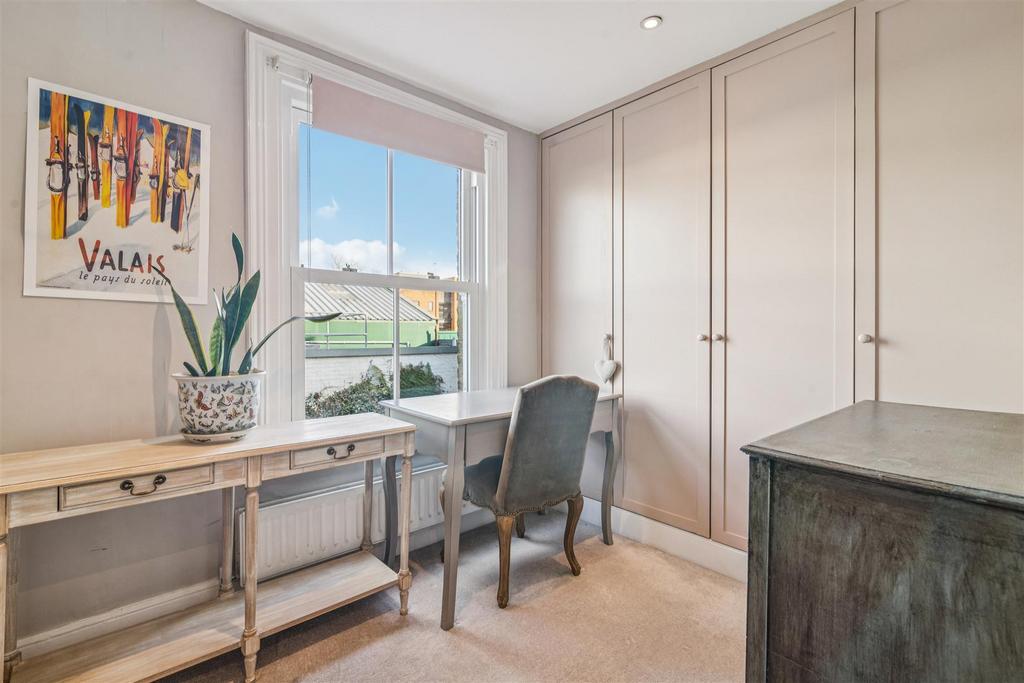 Cranbrook Road, W4 - FOR SALE