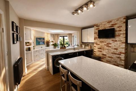 3 bedroom terraced house for sale, Cunnington Road, Braintree