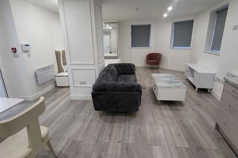 Studio to rent, Windmill Lane, Smethwick
