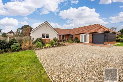 3 bedroom detached house for sale, Hardley Road, Norwich NR14