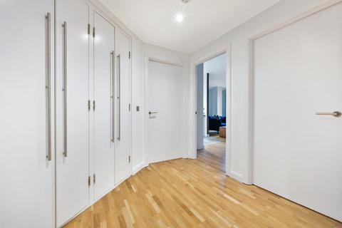 undefined, Discovery Dock Apartments, London, E14