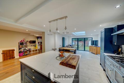 undefined, Greys Road, Studley, B80