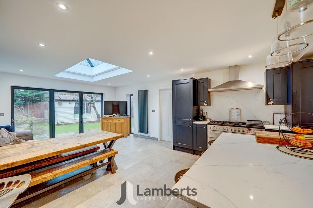 Kitchen/Breakfast/Family Room