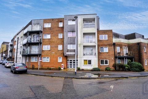 undefined, Luton LU2