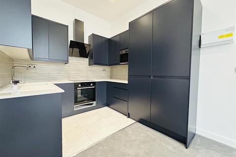 undefined, 8 Beacon House, Tettenhall Road