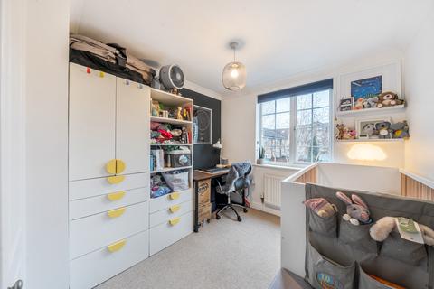 2 bedroom flat for sale, East Road, Colliers Wood, Merton, SW19