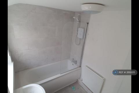 4 bedroom terraced house to rent, Lime Street, Sunderland, SR4