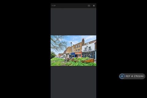 undefined, Richmond, London, TW10