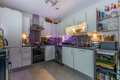 4 bedroom townhouse for sale, Gibson Way, Penarth CF64