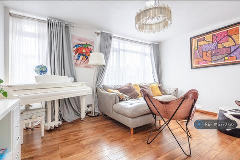 undefined, Hevelius Close, London, SE10