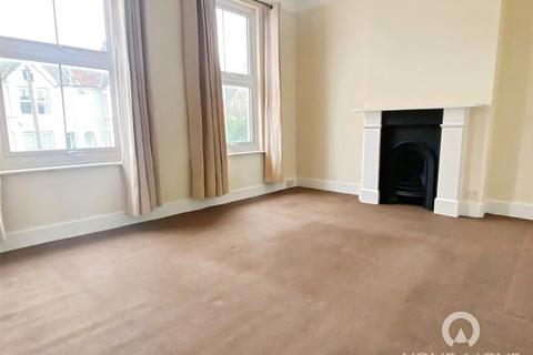 3 bedroom house to rent, Old Road West, Kent DA11