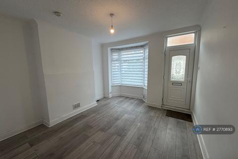 2 bedroom terraced house to rent, Raglan Avenue, Hull, HU5