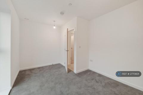undefined, East Acton Lane, London, W3