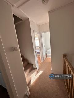 4 bedroom terraced house to rent, Burlington Gardens, Romford, RM6