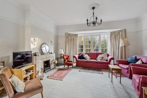 4 bedroom semi-detached house for sale, North Way, Pinner HA5