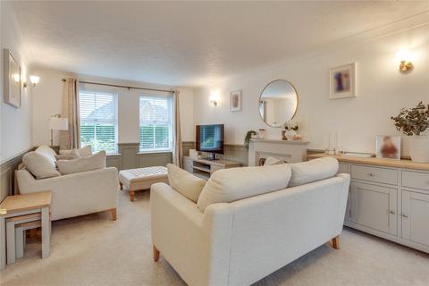 4 bedroom detached house for sale, Hurricane Way, Berkshire RG5