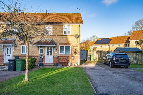 3 bedroom end of terrace house for sale, Honeysuckle Close, St. Leonards-On-Sea